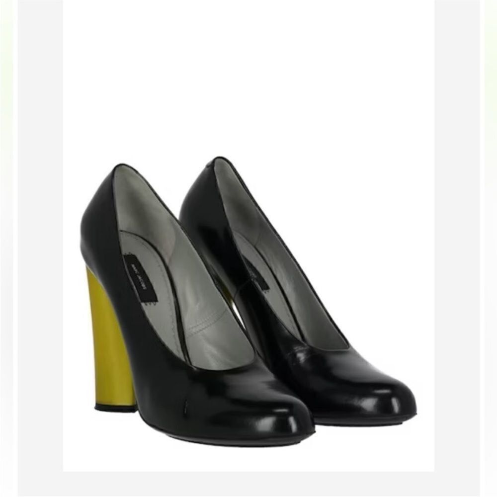 Marc Jacobs Black and Yellow Statement Heels, US8